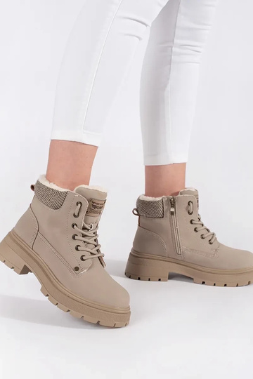 beige insulated boots 2