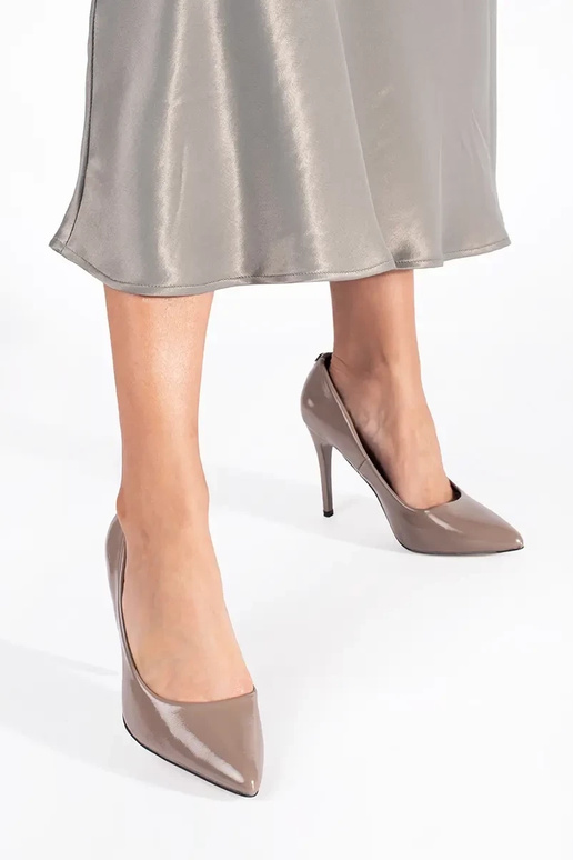 beige lacquered High heels