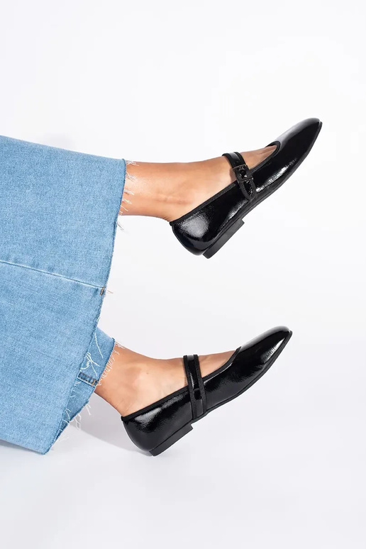 black lacquered ballerinas black lacquered ballerinas