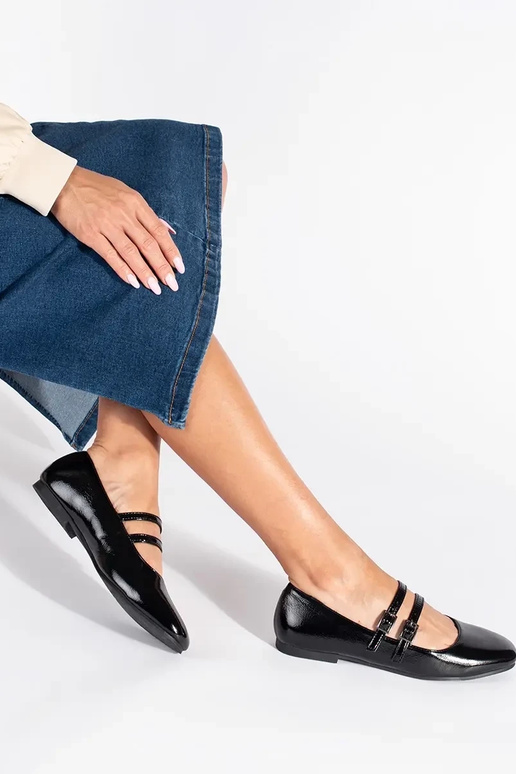 black lacquered ballerinas Inith clasp black lacquered ballerinas Inith clasp