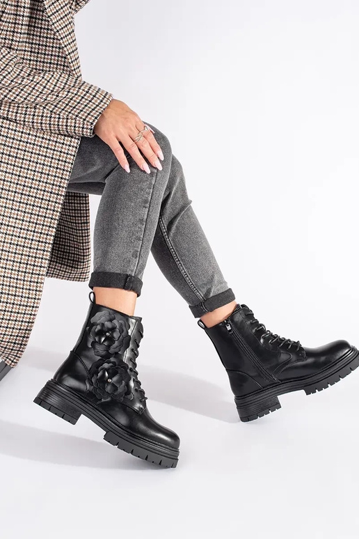 black insulated shoes Inith floIners black insulated shoes Inith floIners