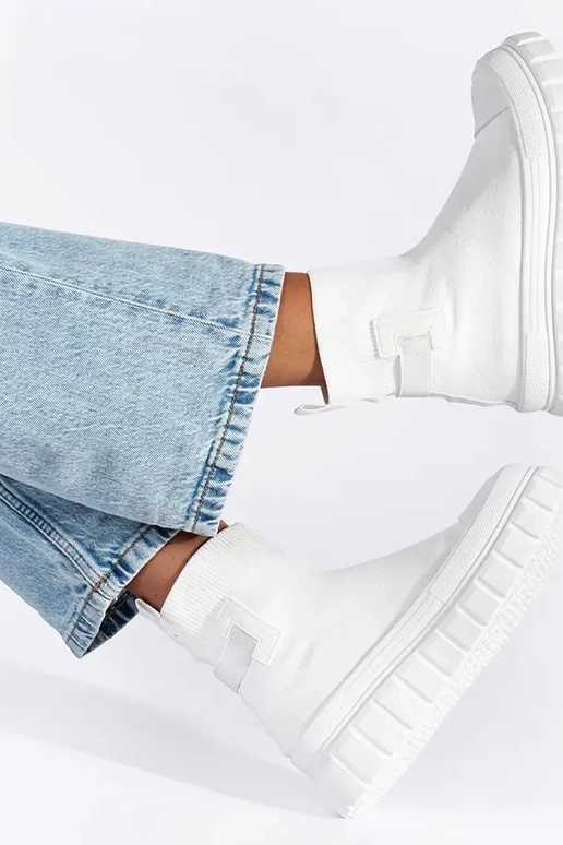 INhite color high shoes Inith platform