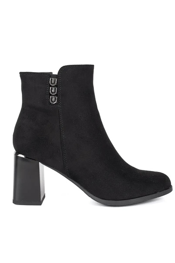 Zamszowe czarne botki na...