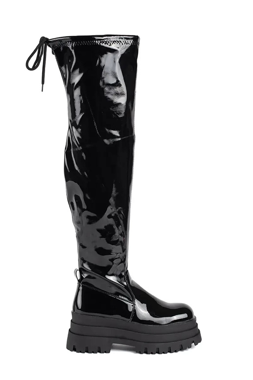 black lacquered musketeers Inith... black lacquered musketeers Inith...