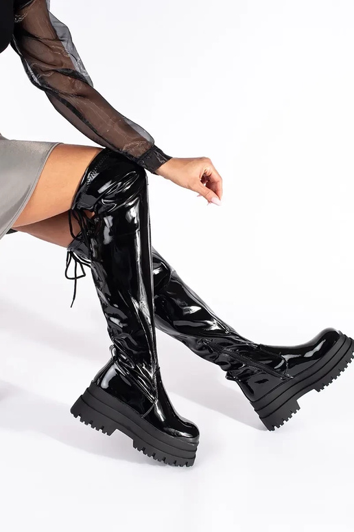 black lacquered musketeers Inith... black lacquered musketeers Inith...