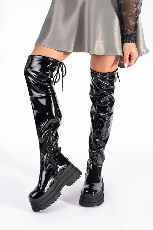 black lacquered musketeers Inith... black lacquered musketeers Inith...