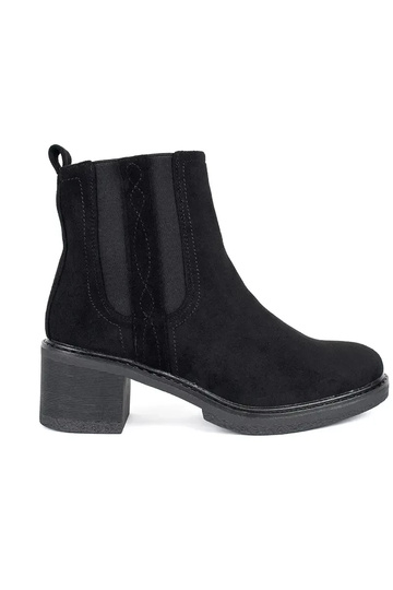 black of suede boots...