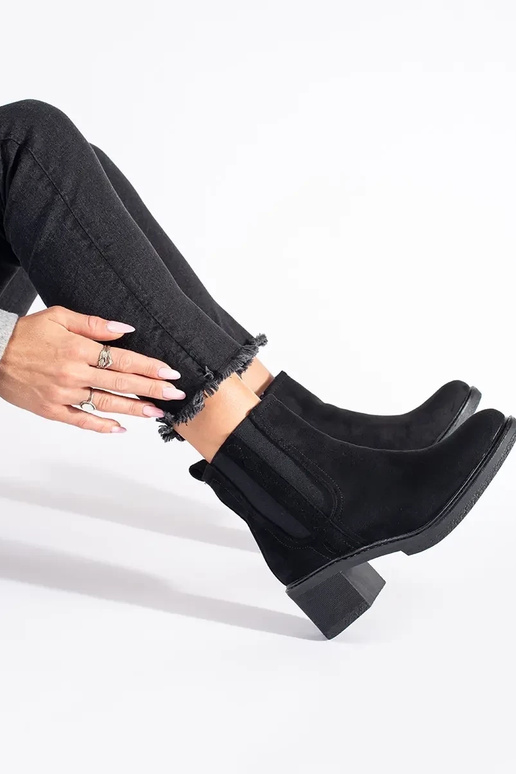 black of suede boots Chelsea boots on... black of suede boots Chelsea boots on...