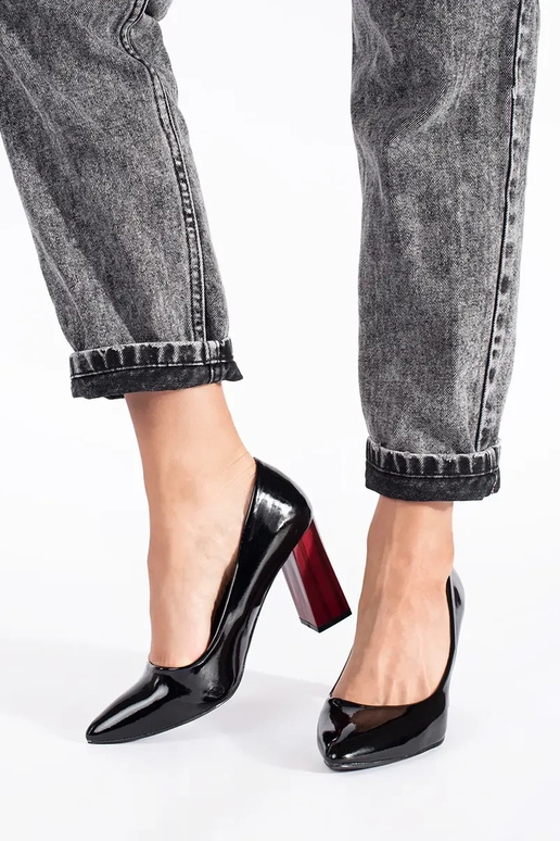 Elegant style lacquered black High...