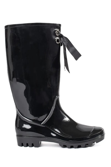 Black patent rubber boots