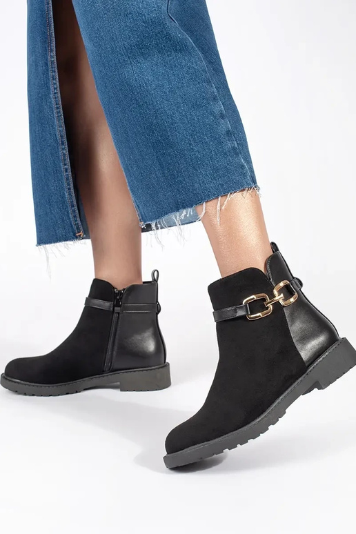 Women's black shoes with decorative... Women's black shoes with decorative...