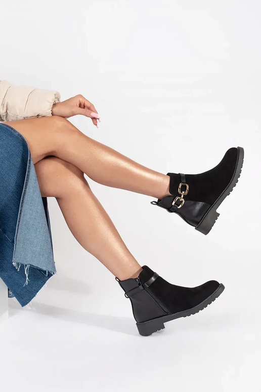 Women's black shoes with decorative... Women's black shoes with decorative...