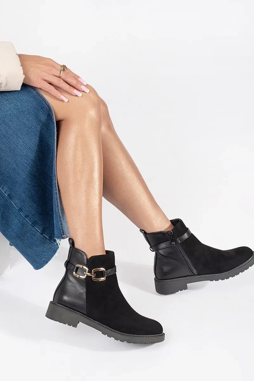 Women's black shoes with decorative... Women's black shoes with decorative...