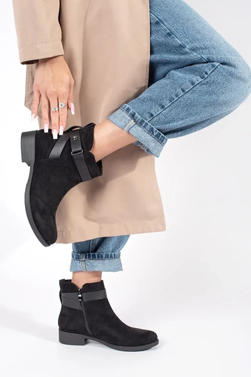 Women's black suede boots... 2