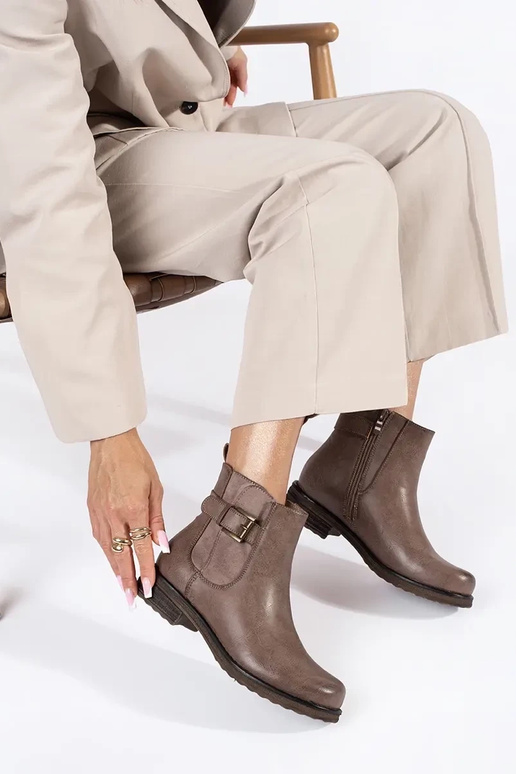 brown women's shoes on a low heel brown women's shoes on a low heel