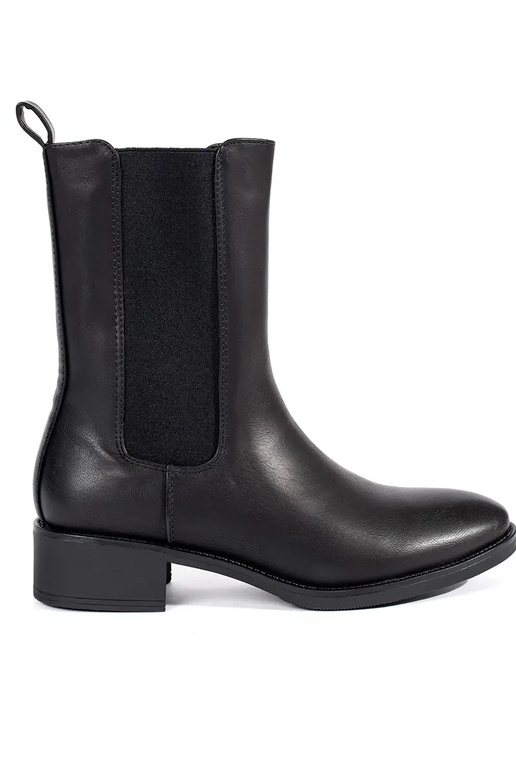 black Women's shoes on a low post black Women's shoes on a low post