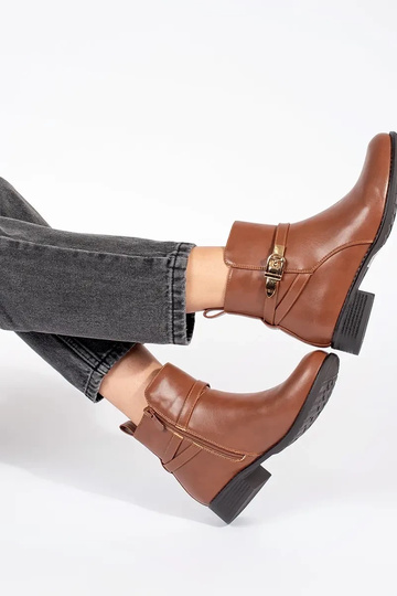 Women's low-heeled brown... 2