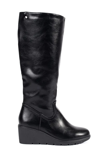black wedge boots