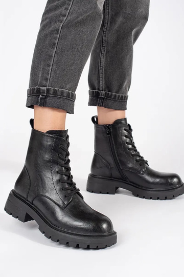 Black leather platform... 2