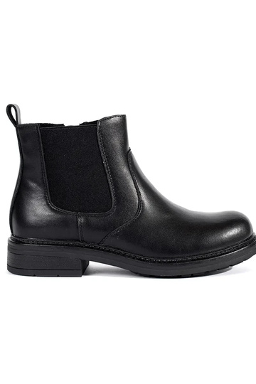 black women's Chelsea boots...