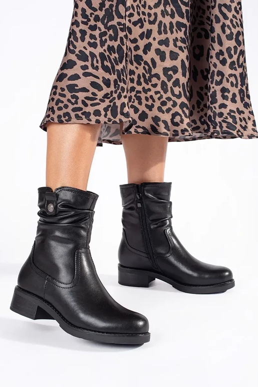 black leather insulated women's shoes... black leather insulated women's shoes...