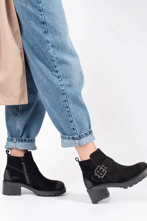 Czarne botki damskie na obcasie ze... Czarne botki damskie na obcasie ze...