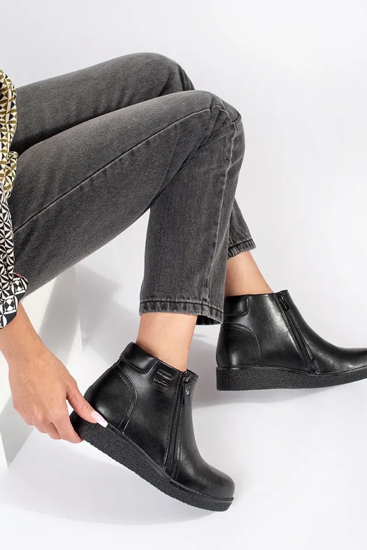 Black comfortable leather shoes... Black comfortable leather shoes...