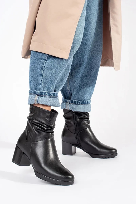 black leather women's heeled boots... black leather women's heeled boots...