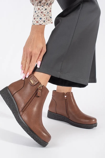 Brown leather comfortable... 2