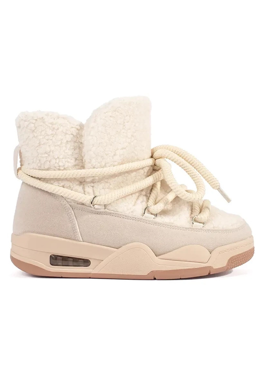 Beige women's snow boots on thick sole Beige women's snow boots on thick sole