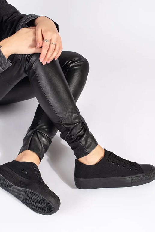 black classic INomens boots laced...