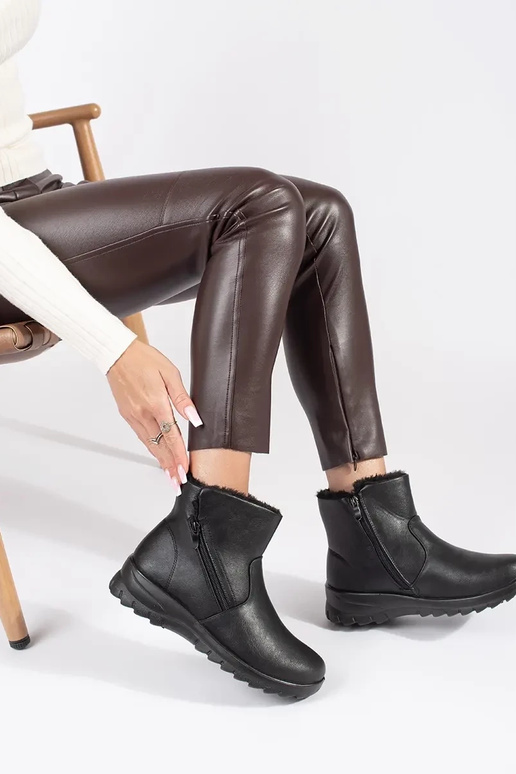 Women's comfortable shoes in black Women's comfortable shoes in black