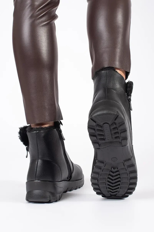 Women's comfortable shoes in black Women's comfortable shoes in black