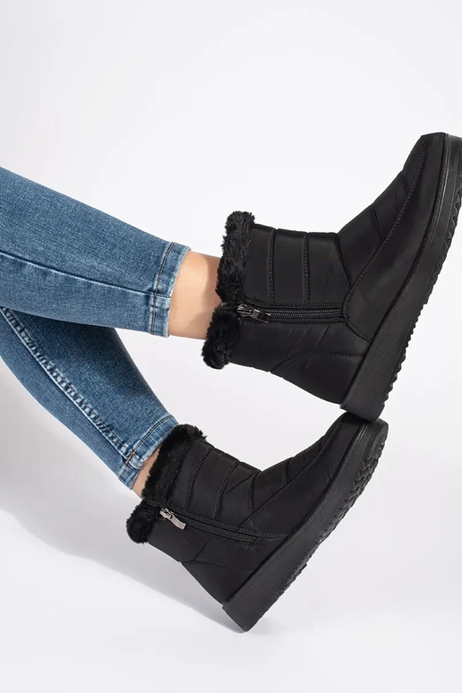 Juodos spalvos moteriški sniego batai Juodos spalvos moteriški sniego batai