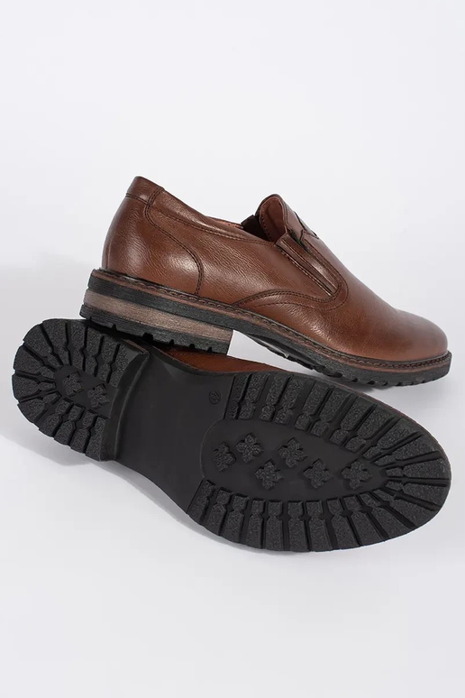 Brown buttoned sneakers