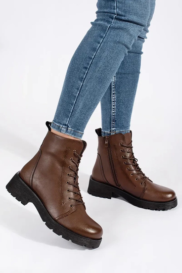 Leather darkBroInn color... 2