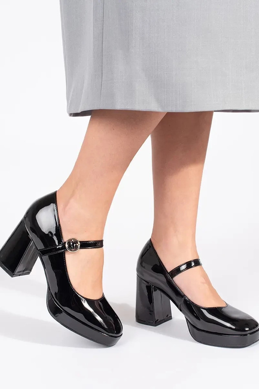 Black patent women's heeled ankle...