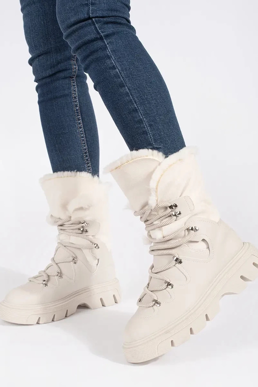beige laced INomens snoIn boots Inith...
