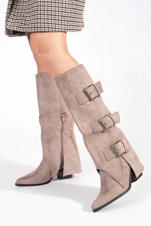 beige of suede INomens boots on the... beige of suede INomens boots on the...