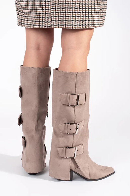 beige of suede INomens boots on the... beige of suede INomens boots on the...