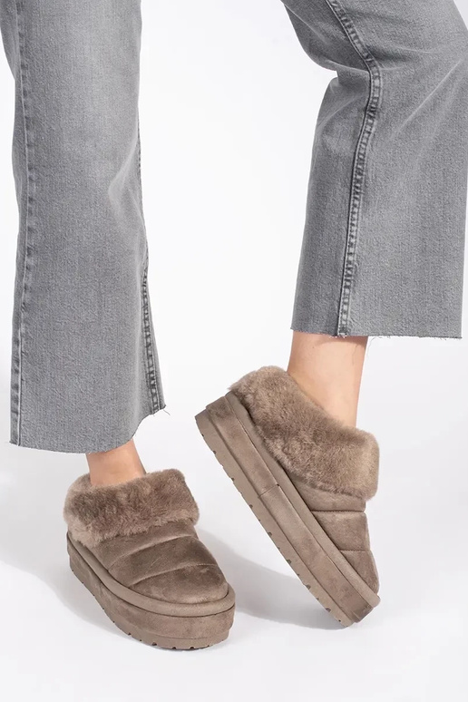 Smėlio spalvos moteriški sniego batai...