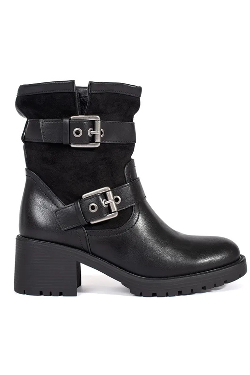 Women's black shoes with buckles Women's black shoes with buckles
