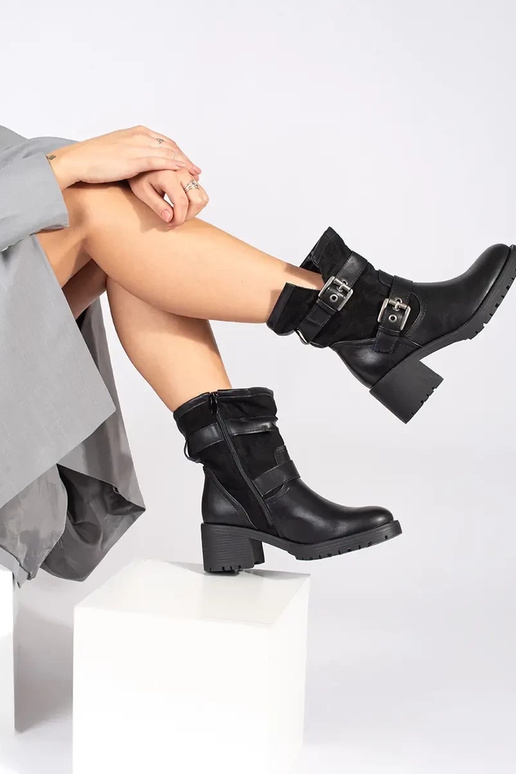 Women's black shoes with buckles Women's black shoes with buckles