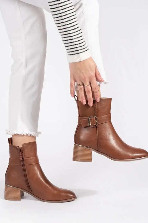 Rudos spalvos moteriški batai su...