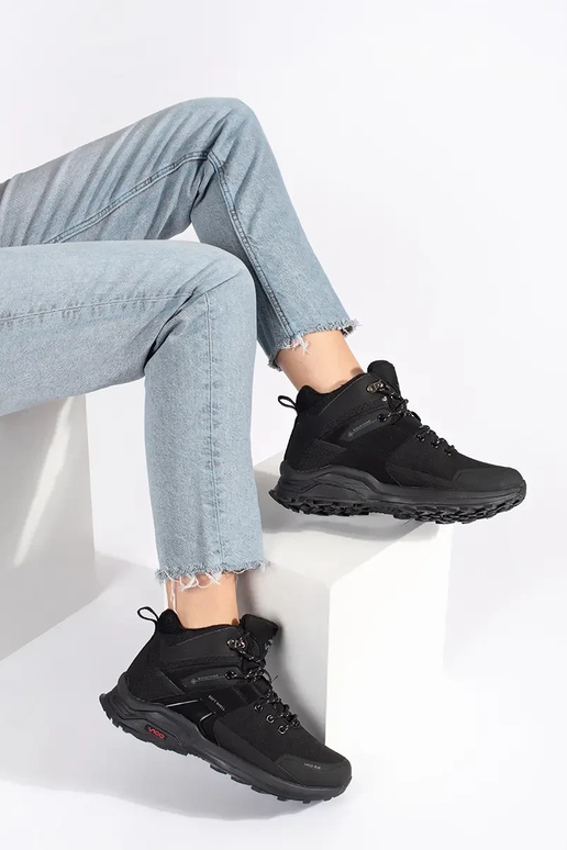 black insulated Trekking shoes