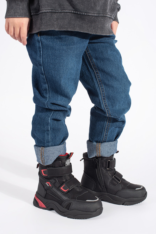 black insulated trzeIniki boyish