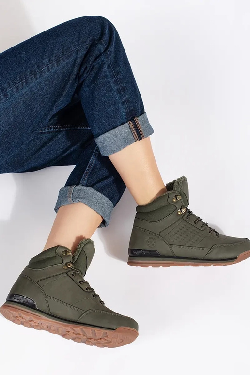 khaki colors Trekking shoes insulated