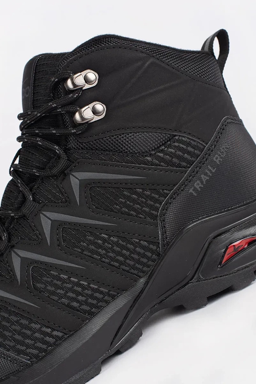 black insulated trekking shoes mens