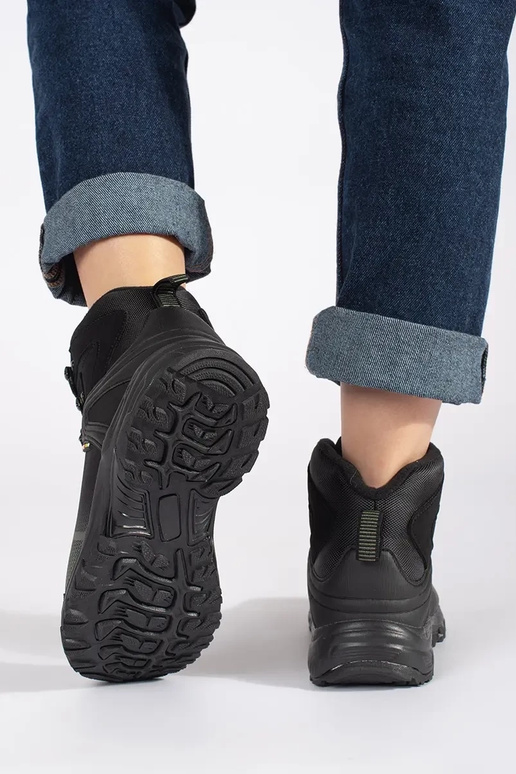 Czarno-zielone buty trekkingowe