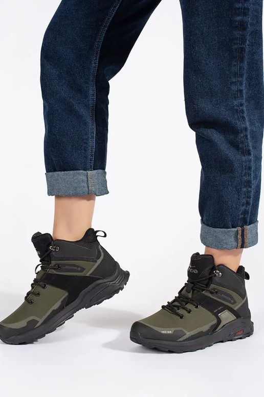 Ciemnozielone buty trekkingowe ocieplane
